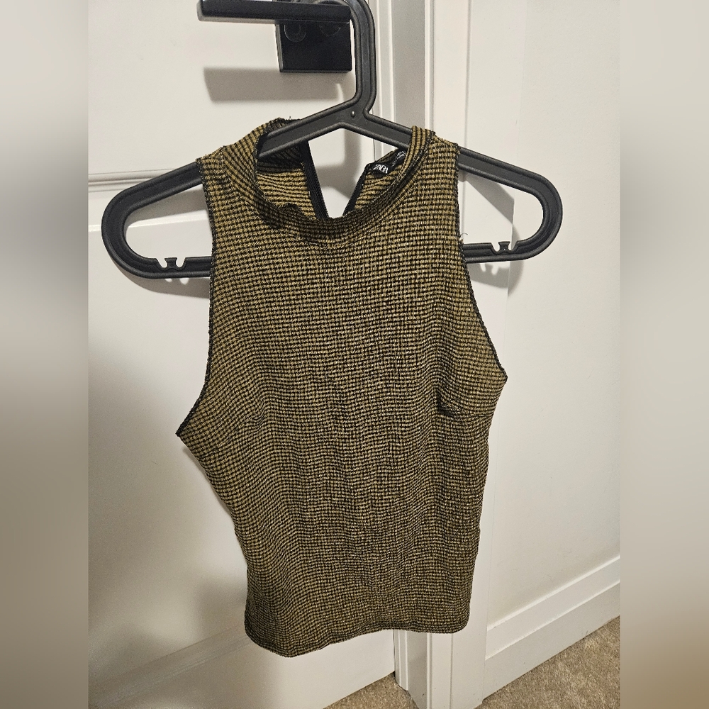 Sleeveless Gold and Black Top